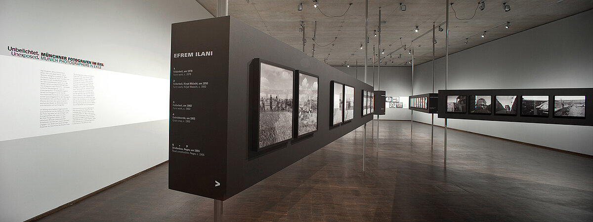 Blick in die Ausstellung »Unbelichtet. Münchner Fotografen im Exil« © Franz Kimmel