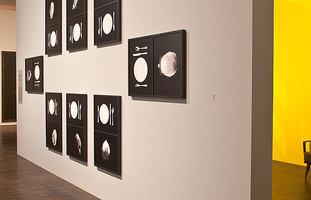 Installation View „Family Files – Contemporary Photography and Video Art from Israel“ © Franz Kimmel